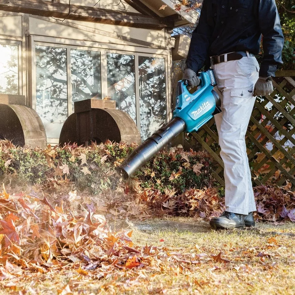 SOPLADORA INALÁMBRICA MAKITA XGT 40V UB001GM101